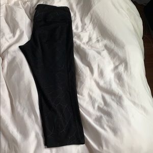 Cropped leggings (Capri leggings)